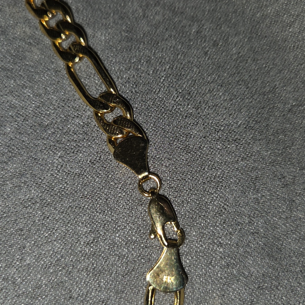 Elegant Gold Chain Necklace - Picture 2 of 16